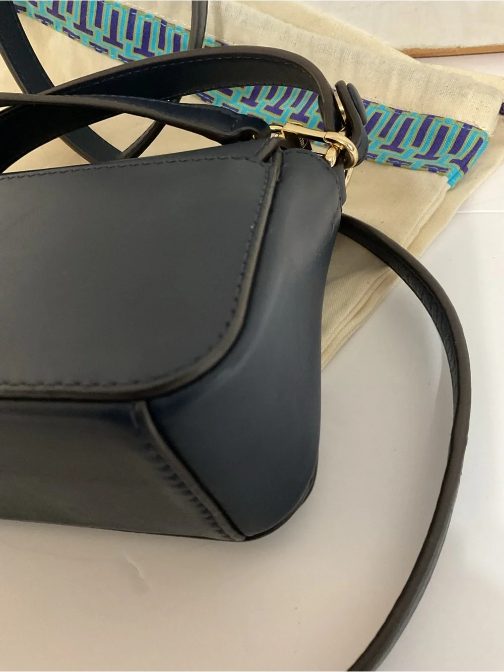 Tory Burch stylish navy